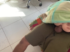 papi me puedo sentar en tu gran polla y te corres dentro de mi culito??