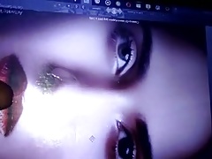 Vaani Kapoor hot spit cum tribute
