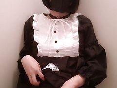 Horny Japanese femboy masturbates with a vibrator in a maid's outfit