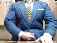 Str8 daddy jerking off in suit 8