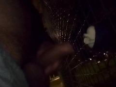 Jugando en la noche en el parque hasta sacarme la leche