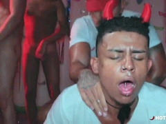 Pirocudo deep in the carnival block