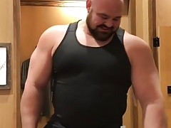 Show outfift (not porn)