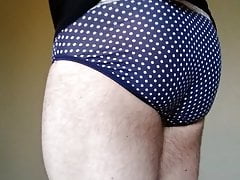 Oregon Secret Crossdresser Alone on a Friday Afternoon
