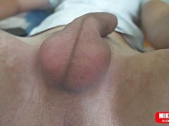 Eggs and scrotum in motion Mikel Prado Dick Evolution