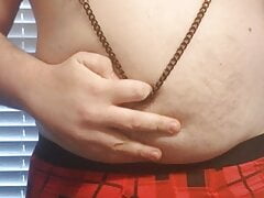 Bouncing my fat belly with nipple clamps on