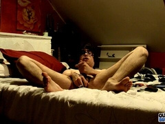 Solo hottie fucking herself in the sluttiest way possible