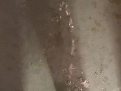 Squirting piss