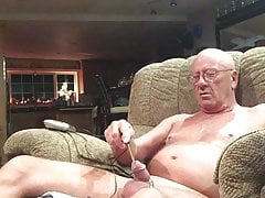 Cuming after sounding and electro Play