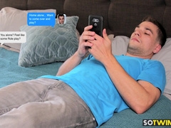 Muscle Twunk Disrobes Bare And Surprises His Bumder Acquaintance