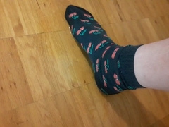 Youngster soddens his nappy and plays with himself