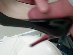 she unknowingly wear her Louboutin pumps recently cum filled