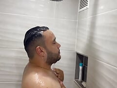 My best friend looks at me while I shower. Part 1
