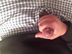 Thick cum from uncut !