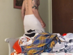 COLOMBIAN VERGON MILKS WHILE ALONE IN HIS PALACE