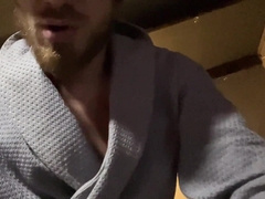 Super Hot Russian fellow fapping off at home