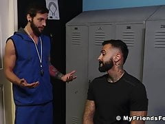 Dominant guy makes his bearded buddy smell his yummy feet