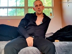 English mature woman having solo pleasure session