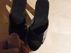 Cum on GFs Ultra High Platform Heels
