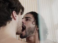 Hiuri Romps Marty - Hiuri Cruz & Marty Smith