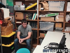 Shoplifter deep throats mall cop