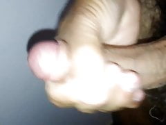 Punheta com gozada deliciosa