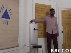Black guy is here to bang his young paramour sans a condom fashion