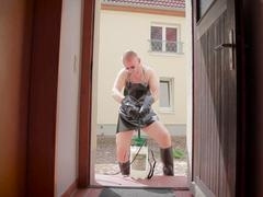 Gay in public, grizzly, outdoor