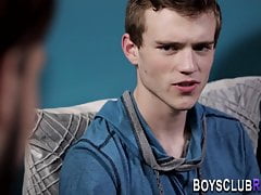 Muscly gay trio sucking cock
