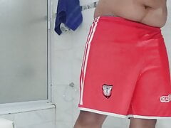 Young Argentinian jerks off in the bathroom