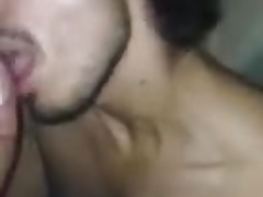 sucks