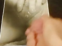 I allow Chris to cum on one of my pussy pics