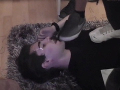 Badmasterboys 16 小偷调教房屋主人舔鞋底舔臭脚吃痰