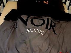 Young men wake up in the middle of the night for hot 69