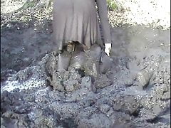 mud dress 63
