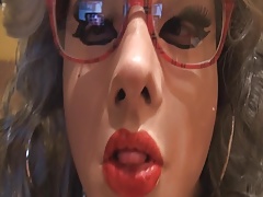 wanna cum on my face? wanna tribute?