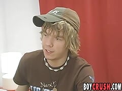 Blond guy Chris Martinson mastrubates and anal plays solo