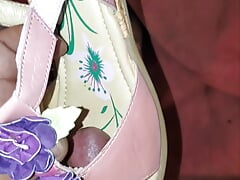 mechanic found cute EURO'S pink leather floral sandals