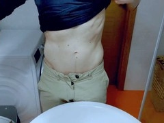 Visited my buddy for a hand-wash and got a naughty surprise