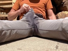 Discover outdoor piss spray fun