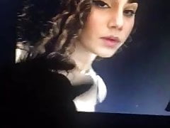 cum tribute- mara pedindo leite