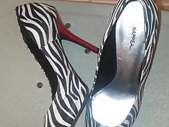 Net friends heels pissed