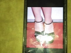 Cum On Anne Hathaway Sexy Feet