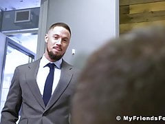 Muscular hunk Skyy Knox foot worshiped by his buddy in suit