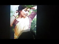 rassi khanna fucked while going latrine
