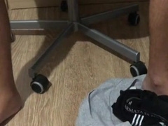 Slightly Legitimate college-aged Years elder Chav Jacks at his Building, nearly get Caught