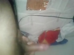 Yo masturbando me muy rico 18cm