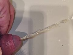 Big piss in bath