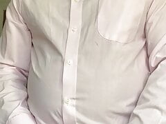 Businessman has quick wank with cumshot