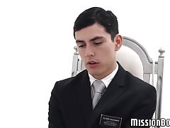 Twinkie enjoys handjob session from his mature Mormon elder
